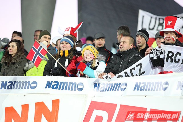 230 Kibice